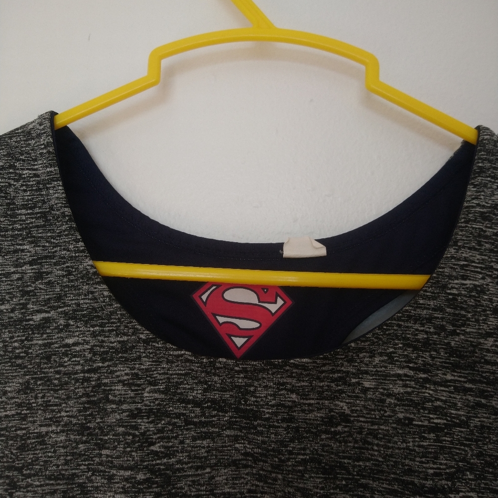 SUPERMAN womens top - Picture 2 of 5